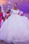 Robe de mariée Vente Cathédrale Perlé Manche Demi Laçage Naturel taille - Page 1
