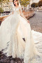 Robe de mariée aligne Traîne Longue Salle Chaussez Manche Aérienne - Page 1