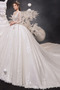 Robe de mariée Manche de T-shirt Col en V Couvert de Dentelle - Page 3