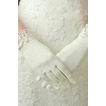 Gants de mariage Mariage Satin Approprié Décoration Court Ivoire