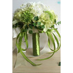 Vert et blanc avec la main brodée de chrysanthème tenant des fleurs pour le mariage