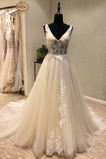 Robe de mariée Tulle a ligne Mince Traîne Longue Appliquer Col en V