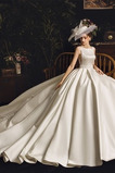 Robe de mariée Perlé Elégant Rivage Traîne Moyenne Manquant A-ligne