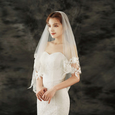 Voile de mariée en dentelle de mariée voile de mariage court avec des accessoires de mariage de voile peigné de cheveux