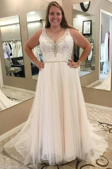 Robe de mariage Luxueux Col en V a ligne Tulle Fourreau Avec Bijoux