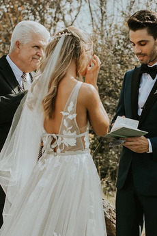 Robe de mariage Col en V Foncé Traîne Courte Sans Manches Dentelle