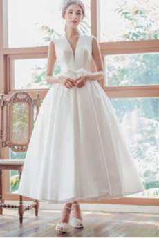 Robe de mariée Col en V Laçage Norme Satin Longueur Mollet Sans Manches