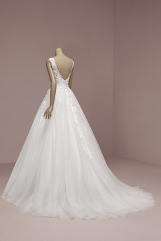 Robe de mariée Simple Dos nu Traîne Courte Col en V Foncé Couvert de Dentelle