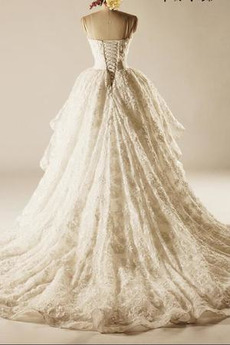 Robe de mariage Fleurs Jardin Médium Dentelle Col en Cœur Traîne Longue