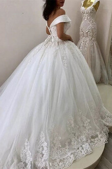 Robe de mariée Printemps Laçage Fourreau Avec Bijoux Cérémonial