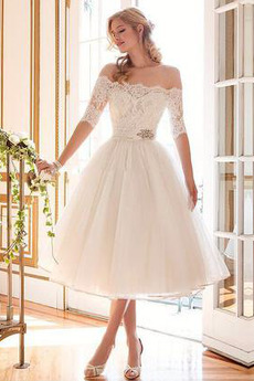 Robe de mariée noble Printemps Manche Demi Dentelle Perle Manche Aérienne