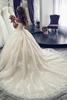 Robe de mariée Manche Courte Luxueux A-ligne Poire Dentelle Dos nu