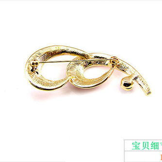 Mode vente chaude décoration alliage feuille d'arbre broche de placage - Page 3