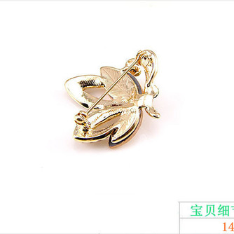 Broche en cristal brillant Haute qualité Refinement Broche en diamant incrusté en gros - Page 4