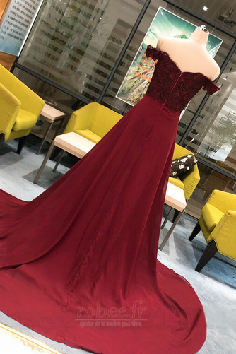 Robe de soirée A-ligne Ouverture Frontale Couvert de Dentelle - Page 5