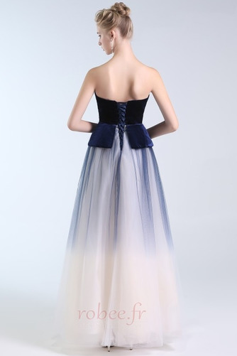 Robe de bal Laçage Sans Manches Velours Col en V Foncé Dent de scie - Page 2