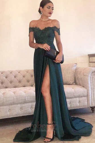 Robe de soirée A-ligne Ouverture Frontale Couvert de Dentelle - Page 1