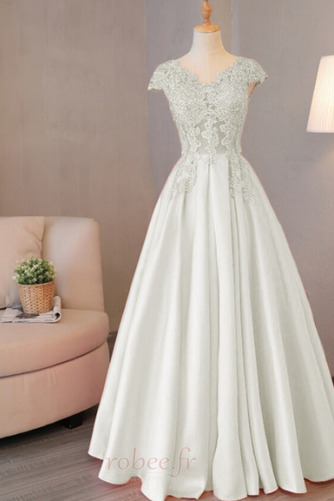 Robe de bal Laçage Satin Hiver A-ligne Manche Courte Formelle - Page 13