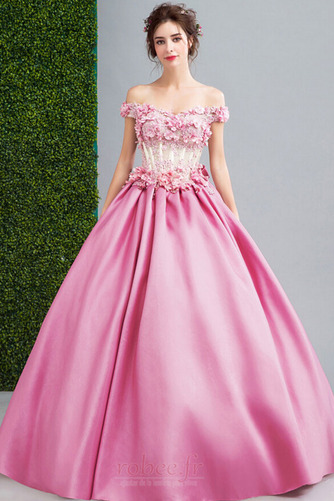 Robe de bal Tulle A-ligne Hiver Triangle Inversé Manche Courte - Page 1