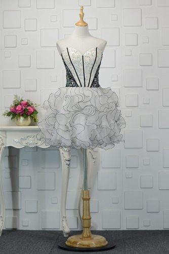 Robe de cocktail Courte Dramatique A-ligne Sans Manches gossamer - Page 1