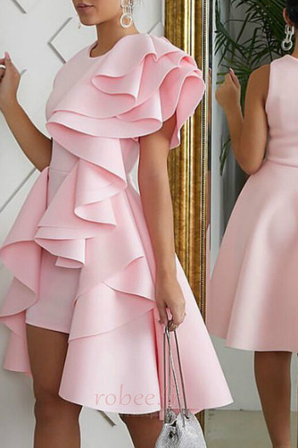 Robe de bal Haute Couvert Satin Sans Manches Ruchés Plongeants - Page 1