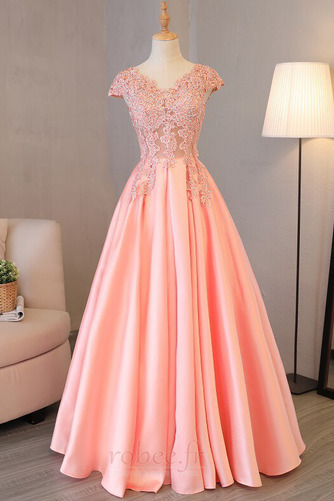 Robe de bal Laçage Satin Hiver A-ligne Manche Courte Formelle - Page 1