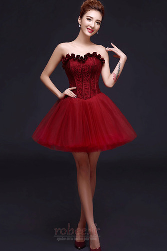 Robe de cocktail Laçage Courte Sans Manches Dentelle Naturel taille - Page 1