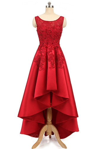 Robe de bal Soie Asymétrique Naturel taille Couvert de Dentelle - Page 1