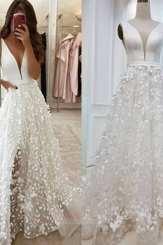 Robe de mariée Dentelle Train de balayage Col en V Foncé Fourchure Frontale - Page 2