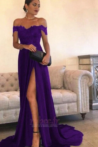 Robe de soirée A-ligne Ouverture Frontale Couvert de Dentelle - Page 8