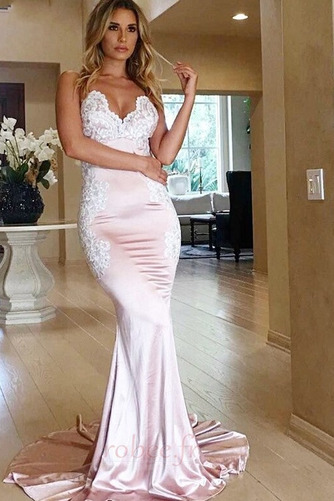 Robe de bal Satin Élastique Désirable Train de petit Décalcomanie - Page 1